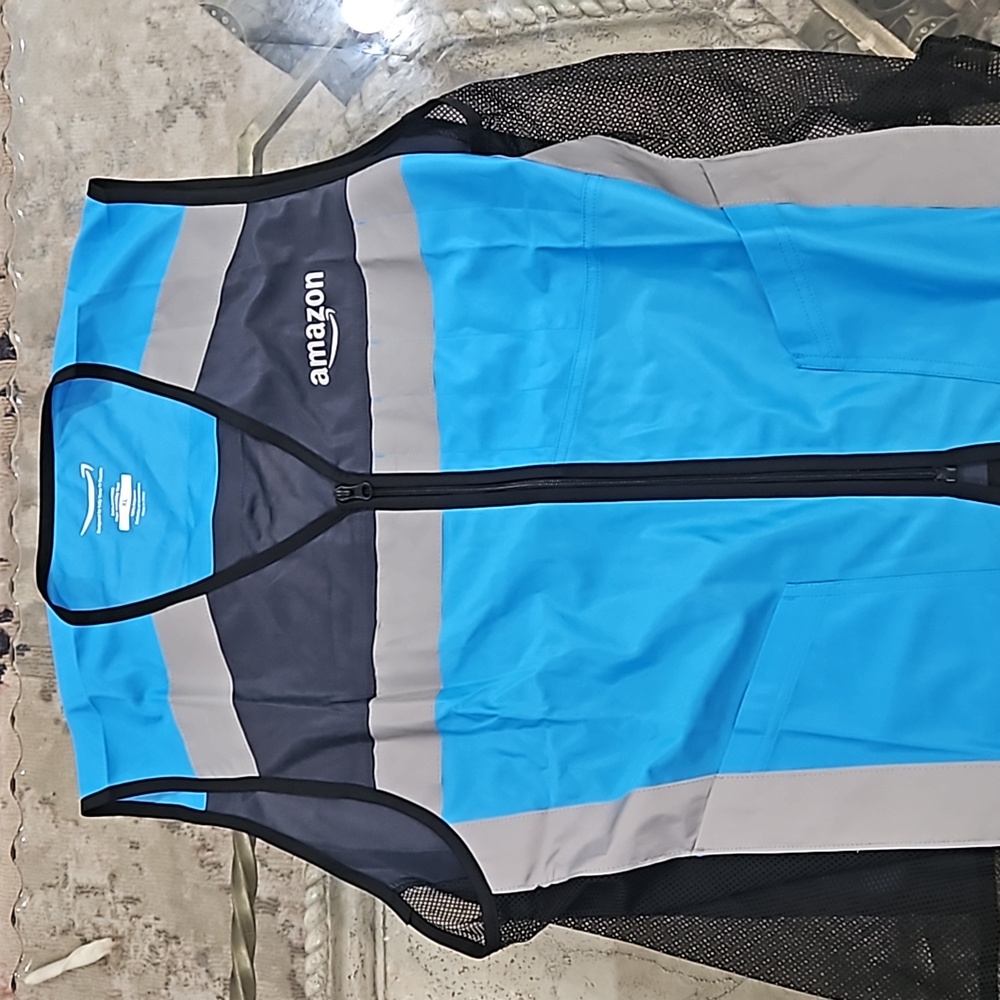 Amazon Reflective Vest used